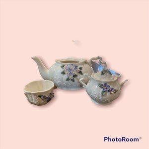 Vintage Tea Set. Teapot (lid missing) sugar bowl and tea cup. Made in China